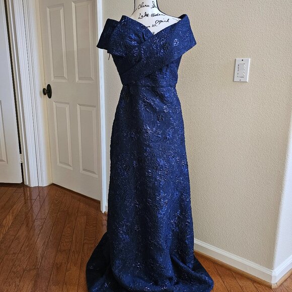 Rickie Freeman for Teri Jon Dresses & Skirts - Teri Jon by Rickie Freeman Off-The-Shoulder Gown